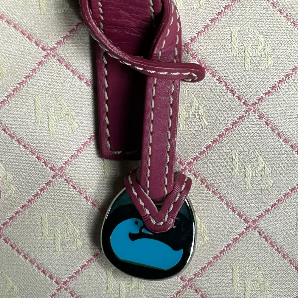 Dooney & Bourke Cream and Pink DB Monogram Tote Pink Leather Trim - Picture 3 of 16